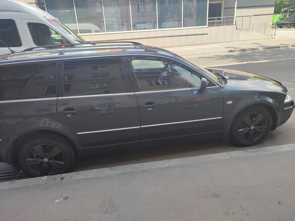 2002 Volkswagen Passat B5 Рестайлинг, серый, 540000 рублей - вид 2