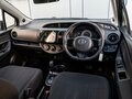 2017 Toyota Vitz III (XP130) Рестайлинг 2, серый, 990000 рублей - вид 5