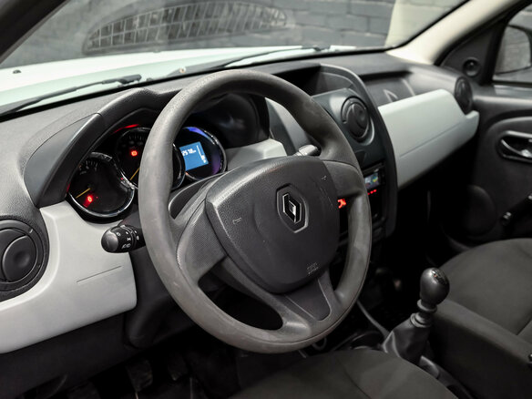 2018 Renault Duster I Рестайлинг, белый, 900000 рублей - вид 14