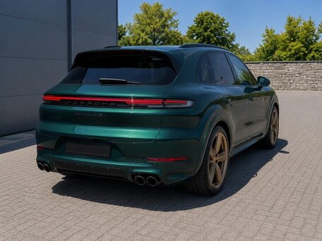 2026 Porsche Cayenne GTS III Рестайлинг, зелёный, 23100000 рублей, вид 5