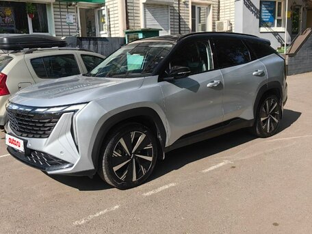 2024 Geely Atlas II, серебристый, 2790000 рублей, вид 4