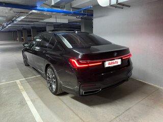 2020 BMW 7 серии Long 730Ld xDrive VI (G11/G12) Рестайлинг, чёрный, 8900000 рублей, вид 2