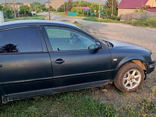 1998 Volkswagen Passat B5, синий, 300000 рублей, вид 2