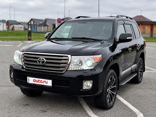 2012 Toyota Land Cruiser 200 Series Рестайлинг 1, чёрный, 3699000 рублей, вид 2