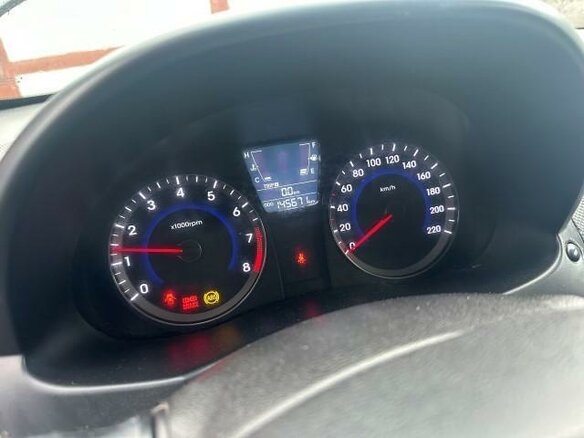 2014 Hyundai Solaris I, чёрный, 674000 рублей - вид 7