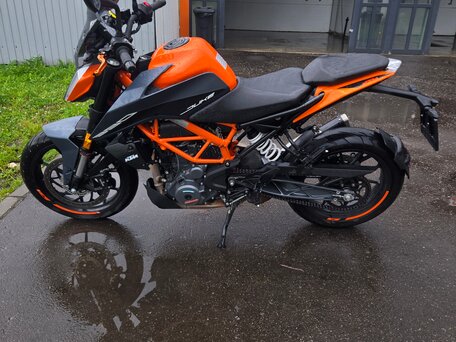 2023 KTM 390 Duke, оранжевый, 470000 рублей, вид 2