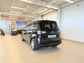 2016 Toyota Sienta II, чёрный, 1349000 рублей, вид 4