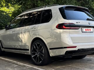 2022 BMW X7 40i I (G07) Рестайлинг, белый, 8500000 рублей, вид 1