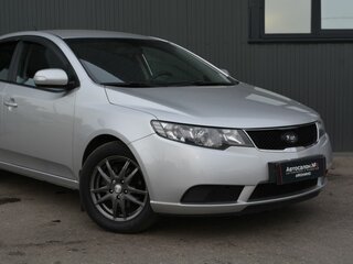 2009 Kia Cerato 5-speed II, серебристый, 889999 рублей, вид 5