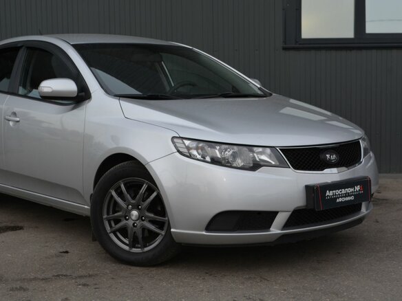 2009 Kia Cerato 5-speed II, серебристый, 849999 рублей - вид 4
