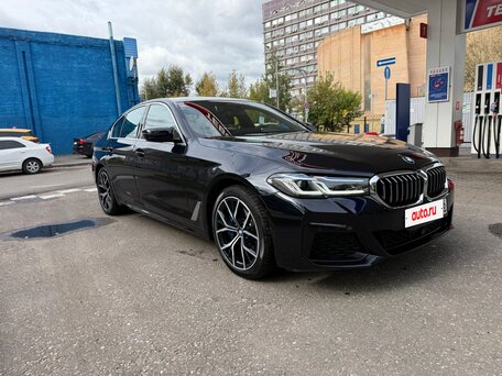 2021 BMW 5 серии 530i VII (G30/G31/G38) Рестайлинг, синий, 4700000 рублей, вид 4