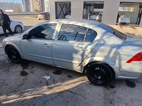2007 Opel Astra H Рестайлинг, серебристый, 225000 рублей - вид 5