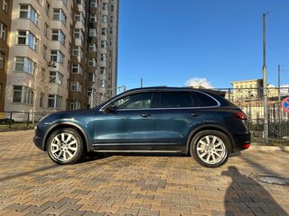 2013 Porsche Cayenne S Hybrid II (958), синий, 2800000 рублей, вид 4