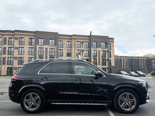 2019 Mercedes-Benz GLE 400 d II (V167), чёрный, 4400000 рублей, вид 4