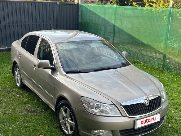 2013 Skoda Octavia II (A5) Рестайлинг, бежевый, 740000 рублей