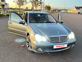 2005 Mercedes-Benz C-Класс 350 II (W203) Рестайлинг, серый, 970000 рублей, вид 4