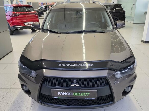 2010 Mitsubishi Outlander II Рестайлинг, коричневый, 999000 рублей - вид 1