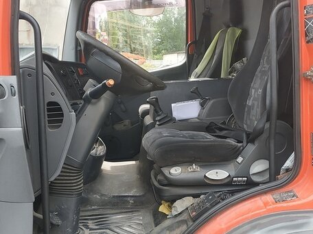 2006 Mercedes-Benz Atego, красный, 3300000 рублей, вид 5
