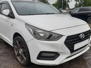 2019 Hyundai Solaris II, белый, 816000 рублей, вид 2