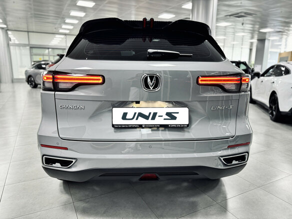 2025 Changan UNI-S I, серебристый - вид 4