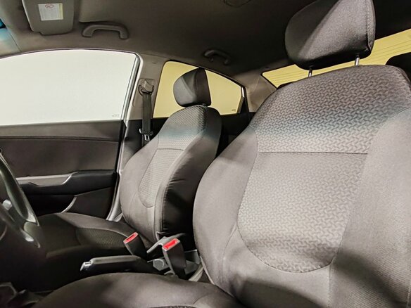 2017 Kia Rio III Рестайлинг, белый, 1000000 рублей - вид 12