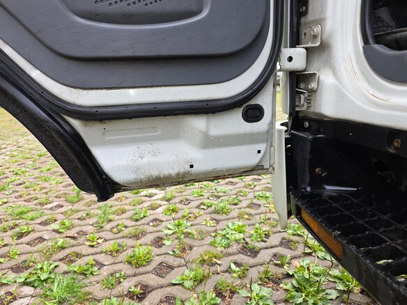 2013 Isuzu Elf (N-series), белый, 1750000 рублей - вид 8