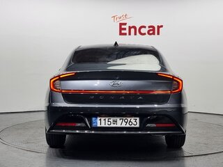 2022 Hyundai Sonata VIII (DN8), чёрный, 1700000 рублей, вид 2