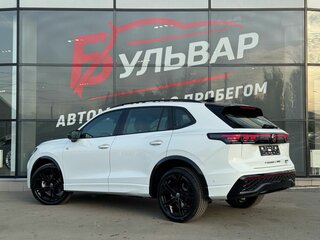 2026 Volkswagen Tiguan L Pro III (China Market), белый, 5050000 рублей, вид 4