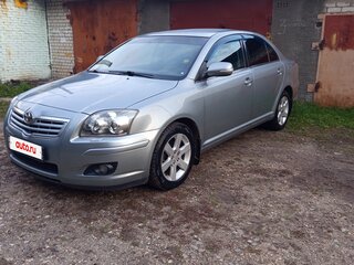 2007 Toyota Avensis II Рестайлинг, серебристый, 650000 рублей, вид 1