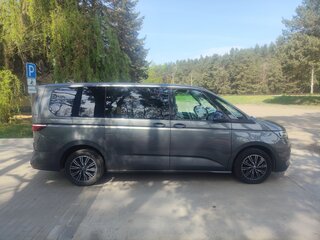 2022 Volkswagen Multivan Long T7, серый, 4700000 рублей, вид 2