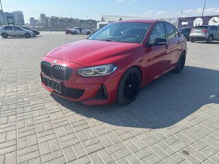 2022 BMW 1 серии 120i III (F52) Рестайлинг, красный, 1850000 рублей, вид 4