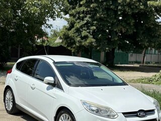 2012 Ford Focus III, белый, 798000 рублей, вид 3