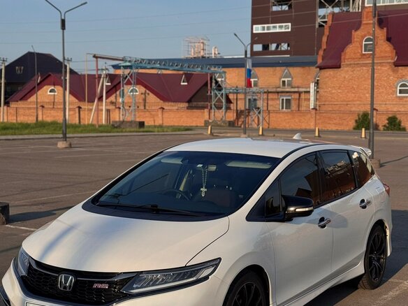 2018 Honda Jade I Рестайлинг, белый - вид 1