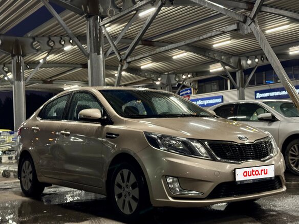 2012 Kia Rio 4-speed III, бежевый - вид 2
