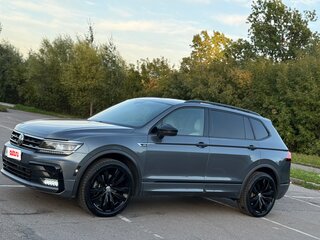 2020 Volkswagen Tiguan Allspace II, серый, 2850000 рублей, вид 1