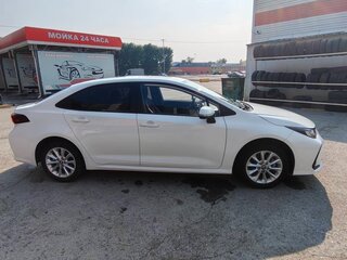 2021 Toyota Corolla XII (E210), белый, 1450000 рублей, вид 3