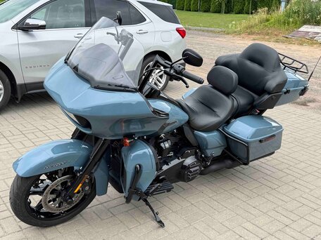 2024 Harley-Davidson Road Glide, голубой, 2135433 рублей, вид 3