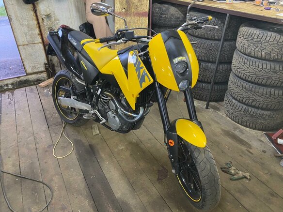 2003 KTM 640 Duke, жёлтый, 349999 рублей