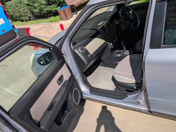 2004 Mazda Verisa, серый - вид 14