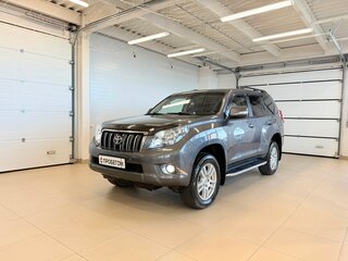 2013 Toyota Land Cruiser Prado 150 Series, серый, 3799000 рублей, вид 2
