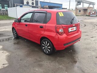 2010 Chevrolet Aveo I Рестайлинг, красный, 555000 рублей, вид 4