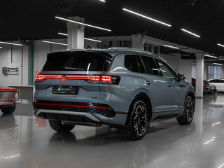 2025 Volkswagen Talagon I Рестайлинг, серый, 5700000 рублей, вид 5