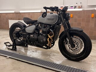 Triumph Bonneville Bobber