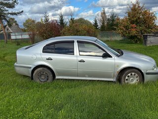 2002 Skoda Octavia I (A4) Рестайлинг, серебристый, 260000 рублей, вид 3