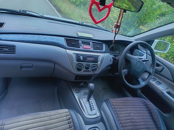 2003 Mitsubishi Lancer Cedia IX, белый, 350000 рублей - вид 20
