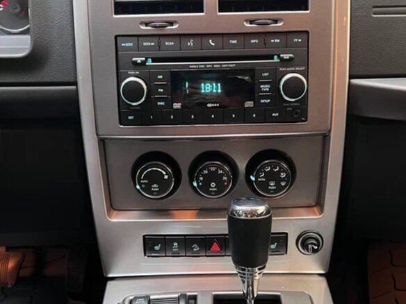 2010 Jeep Cherokee IV (KK), чёрный - вид 12