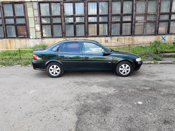 1999 Opel Vectra B Рестайлинг, зелёный, 210000 рублей - вид 11