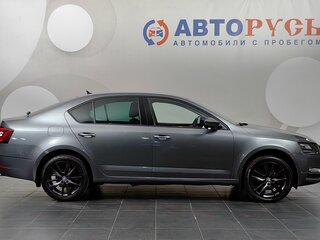 2018 Skoda Octavia III (A7) Рестайлинг, серый, 1747000 рублей, вид 5
