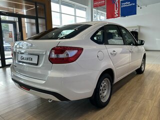 2026 Lada (ВАЗ) Granta I Рестайлинг, белый, 1098000 рублей, вид 4