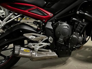 2019 Triumph Street Triple, чёрный, 850000 рублей, вид 2